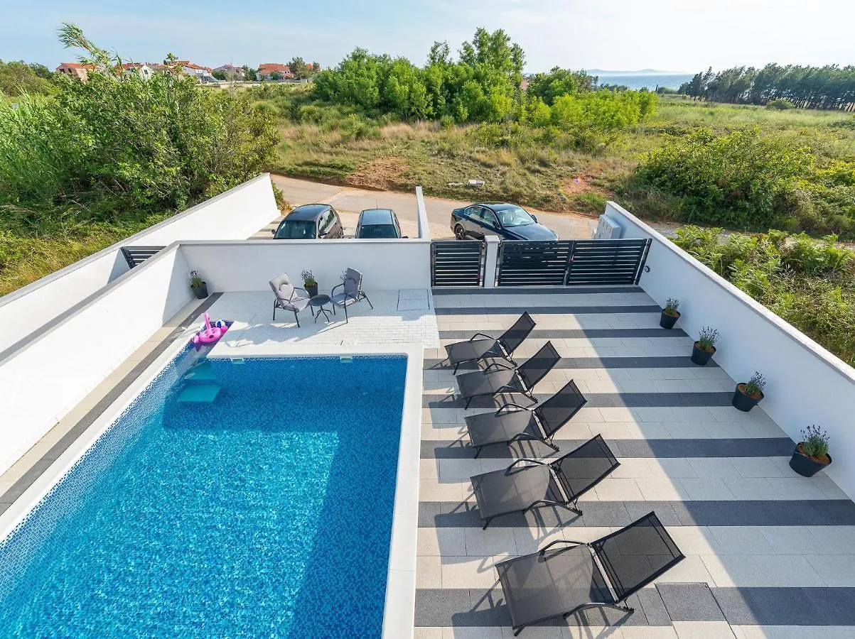 Villa Contessa Привлака