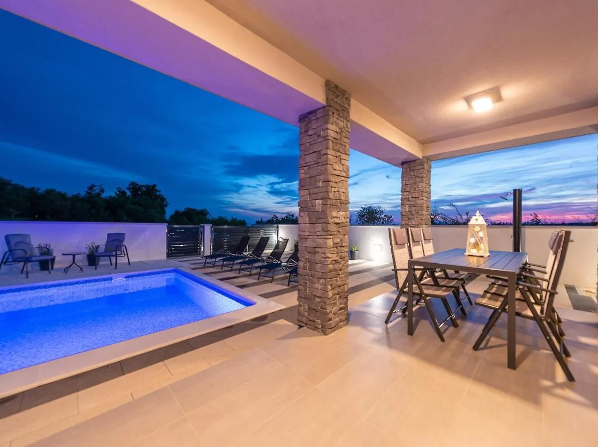 Дом отдыха Villa Contessa Привлака